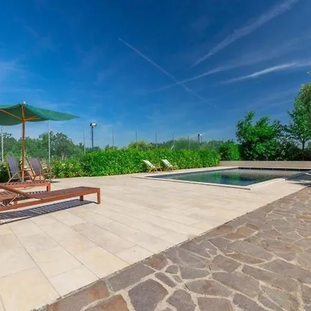Mit Privatpool Fuer 7 Personen Ca 120 Qm In Urbisaglia, Marken Provinz Macerata Отель *