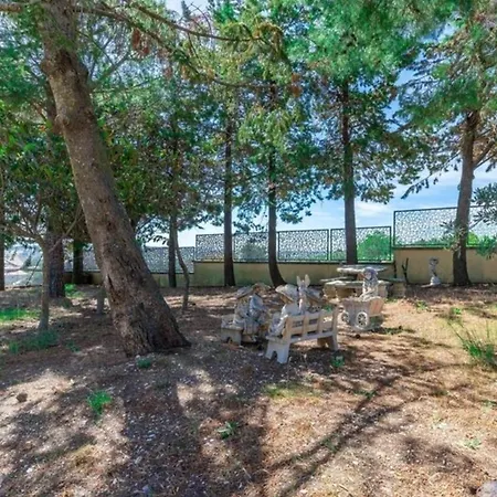 Отель Mit Privatpool Fuer 7 Personen Ca 120 Qm In Urbisaglia, Marken Provinz Macerata